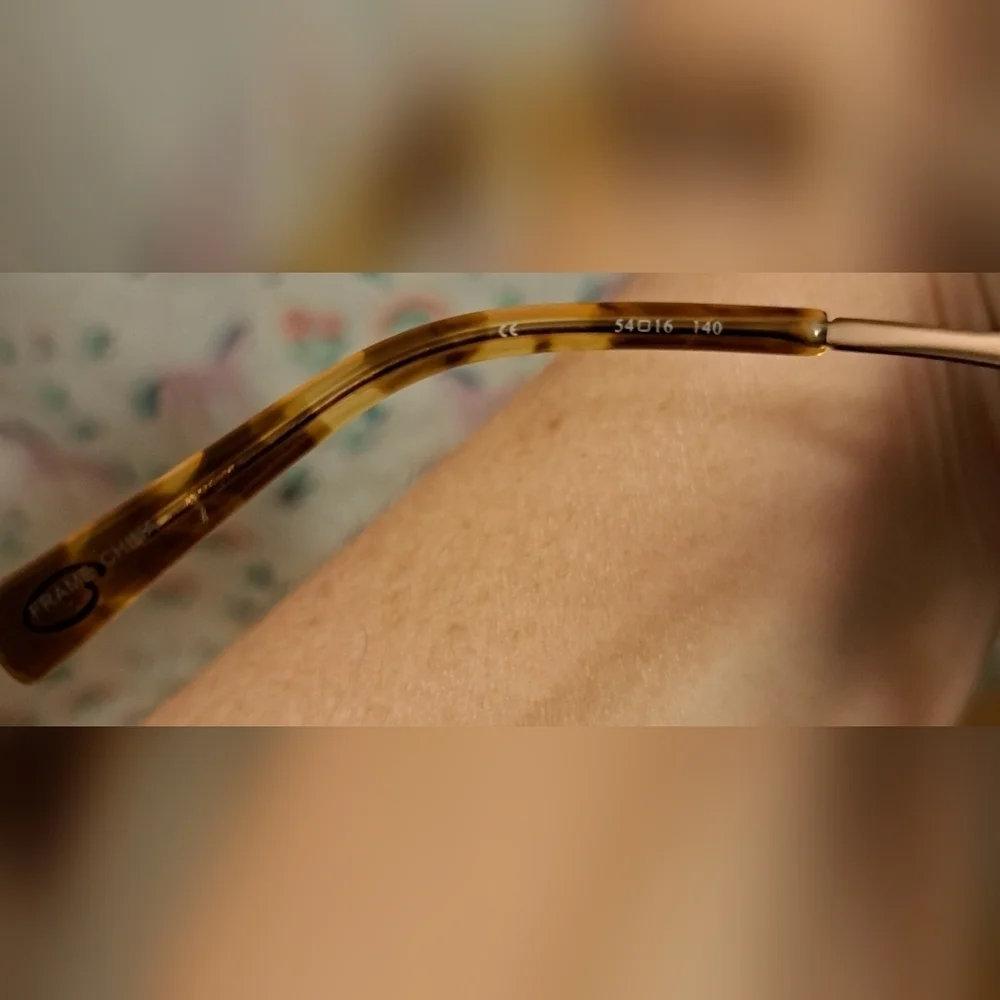 EUC Oscar De La Renta Black & Gold Tortoise Cat Eye Reading Eye Glasses Frames